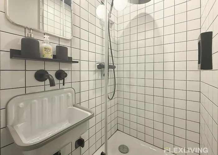 Flexliving - - Manuel 아파트