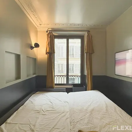 Flexliving - - Manuel *